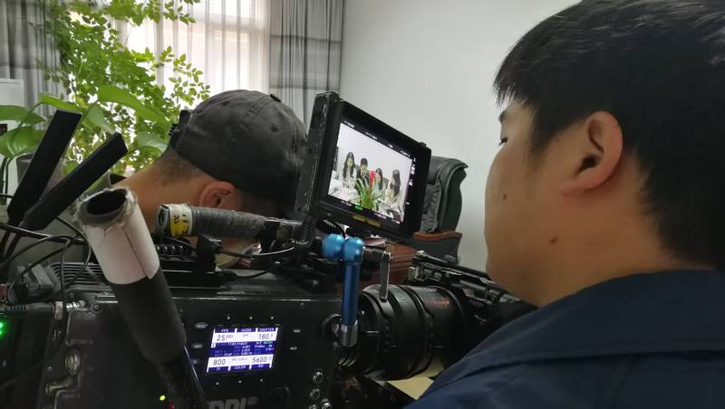用镜头讲好产品故事！新浦区产品视频拍摄公司让冰冷商品拥有温度与灵魂